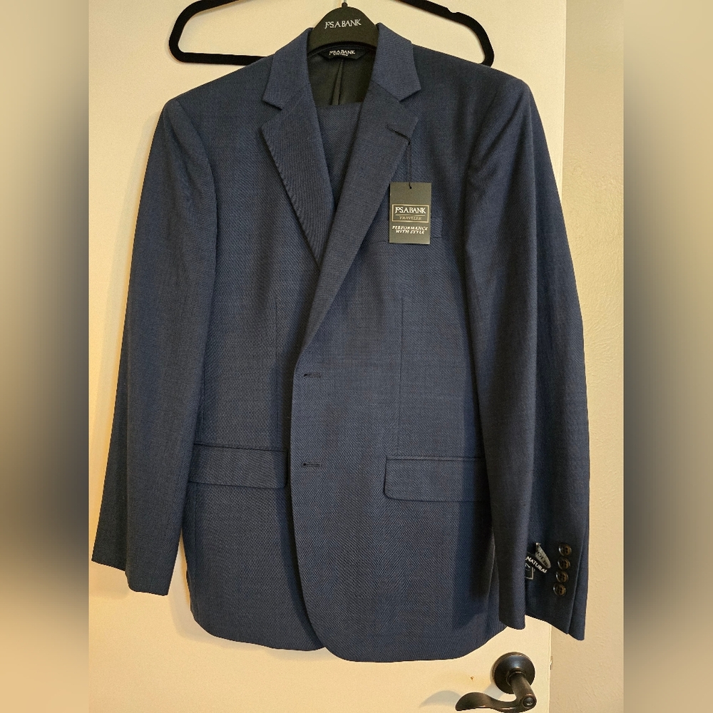 NWT Jos. A. Bank navy blue mens suit